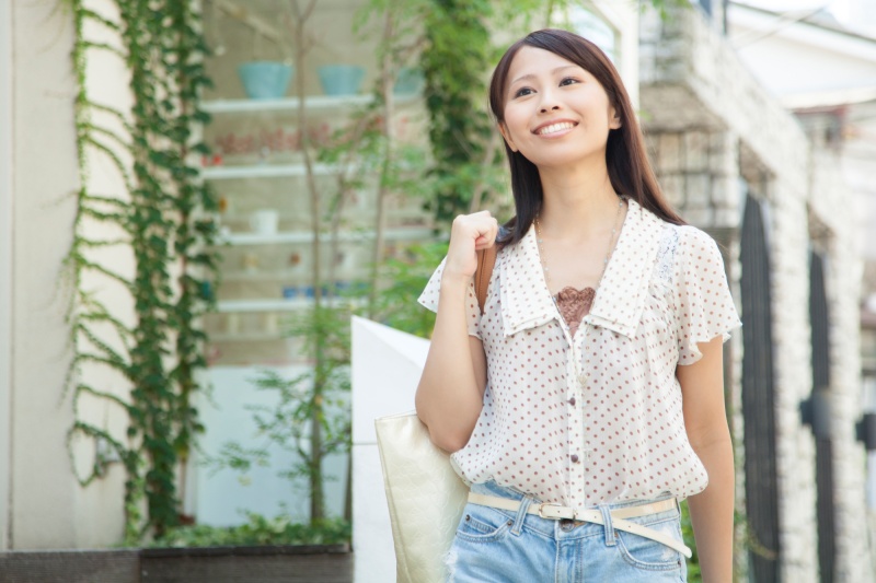 女性
